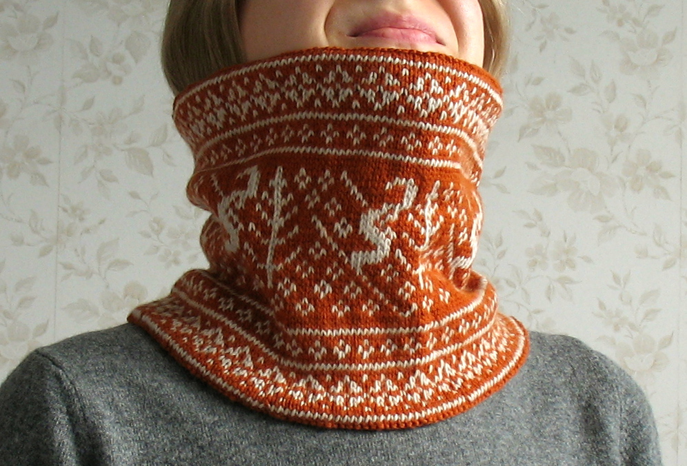 Skiing in the Woods cowl